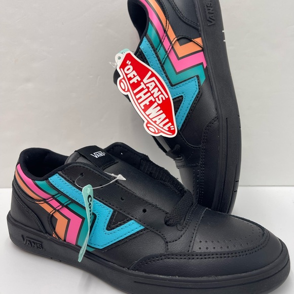 Vans WMNS Lowland Cc (Fader) Black/Multi
VN0A4TZY9OL
Black Multicolor Sneakers - Picture 15 of 16